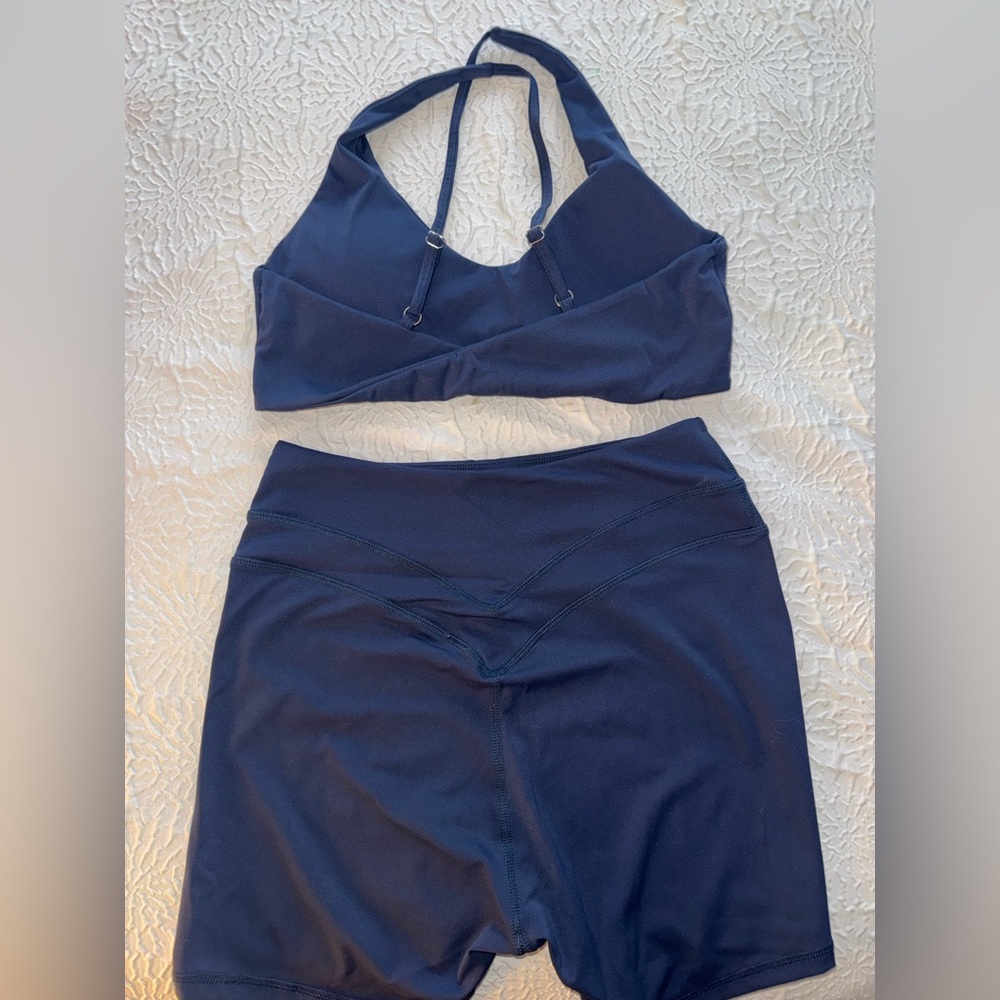 Navy Workout Set - Picture 4 of 4